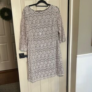 Jessica Howard Cream Lace Long Sleeve Shift Dress